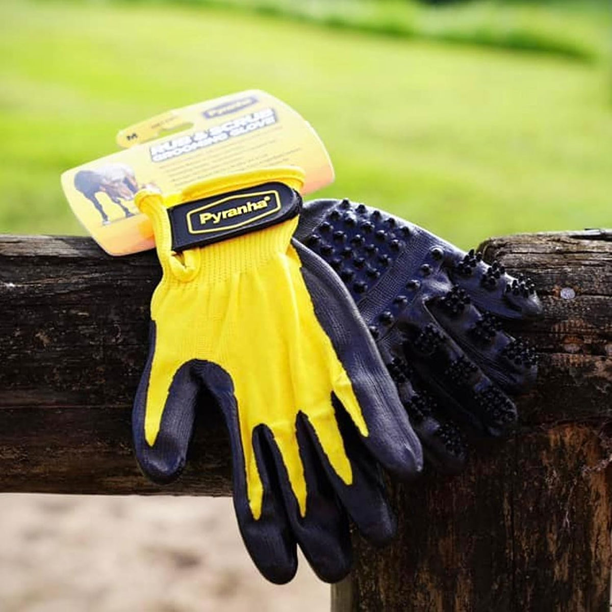 PYRANHA Rub & Scrub Grooming Gloves | Multipurpose Shedding & Bathing Tool with Scrubbing Nodules | Removes Hair, Cleans Coat & Massages Muscles | Use Wet or Dry